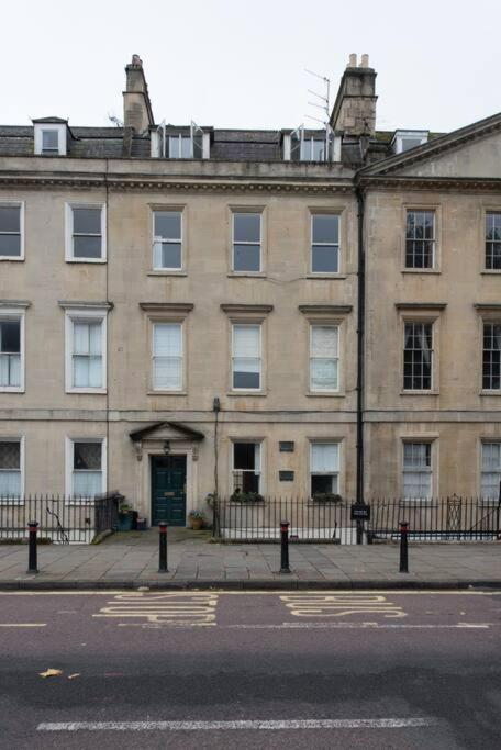 Parade Gardens Boutique Apartments- Central, Grade I Listed, 4K Tvs, Hidden Views Bath Dış mekan fotoğraf