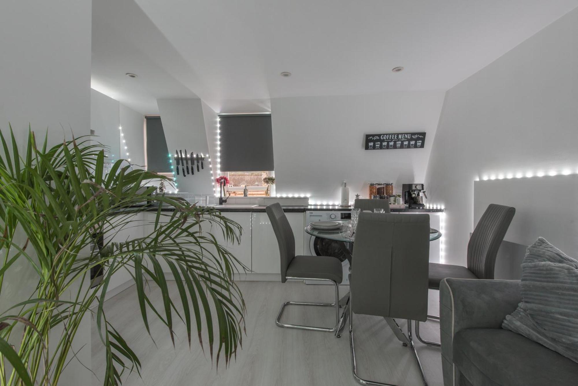 Parade Gardens Boutique Apartments- Central, Grade I Listed, 4K Tvs, Hidden Views Bath Dış mekan fotoğraf